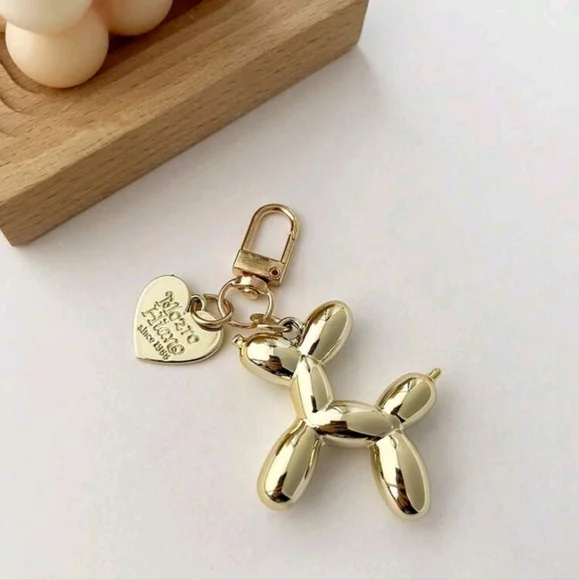 Gold Balloon Dog Keychain - Picture 2 of 2